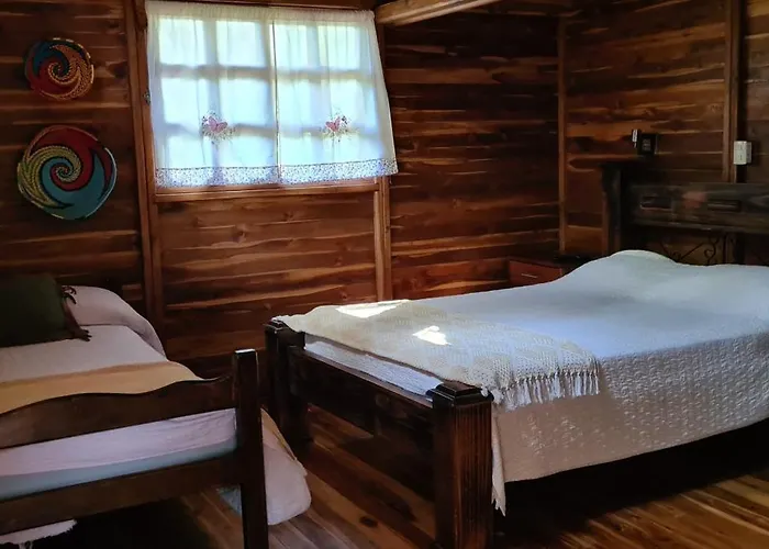Congos Y Guest house Playa Hermosa (Guanacaste)